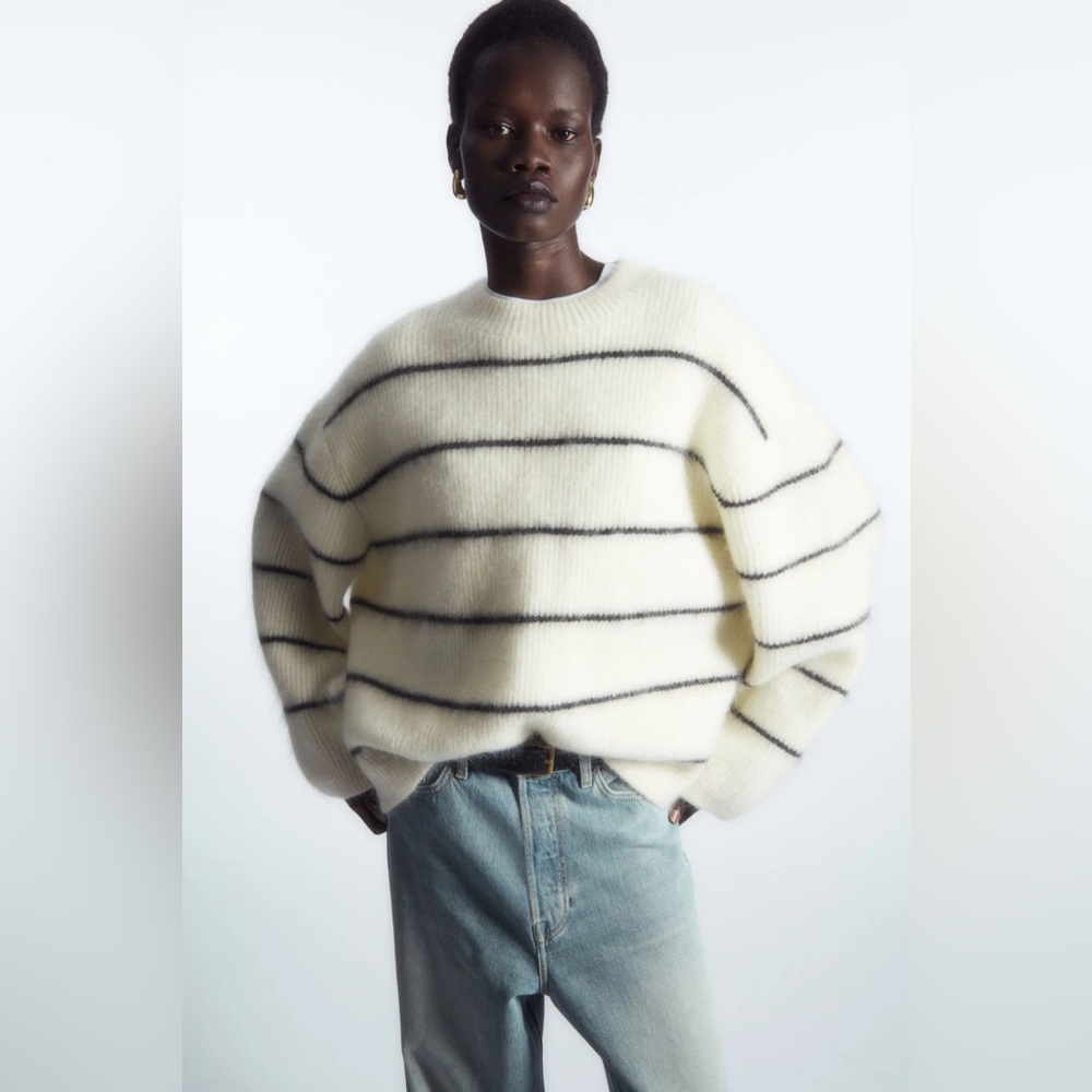COS TEXTURED MOHAIR-BLEND JUMPER - White and Black Stripe